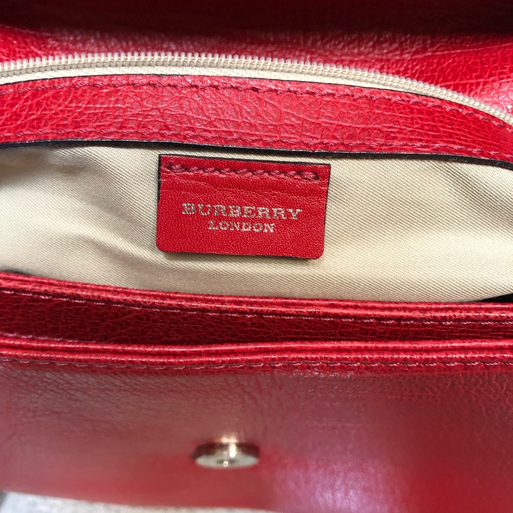 Vintage auth Burberry London red bag - Picture 4 of 8